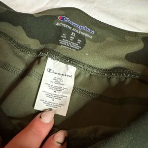 Champion camo jogger with pockets. Never worn.